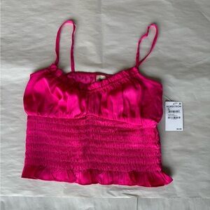 Women’s pink crop top